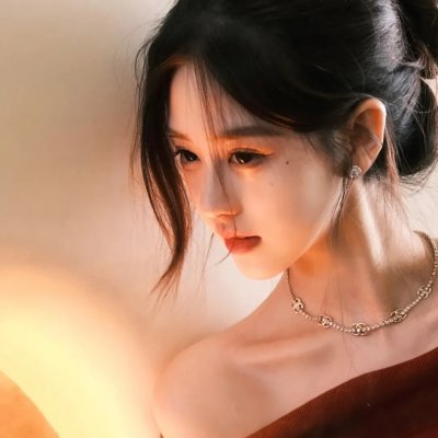 靓仔斗大鳄