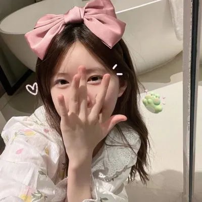她比烟花寂寞